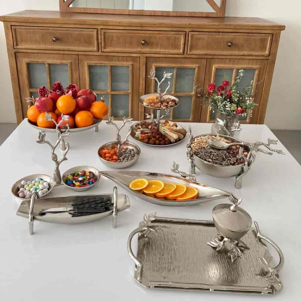 سرویس پذیرایی ده پارچه گلبرگ نقره‌ای